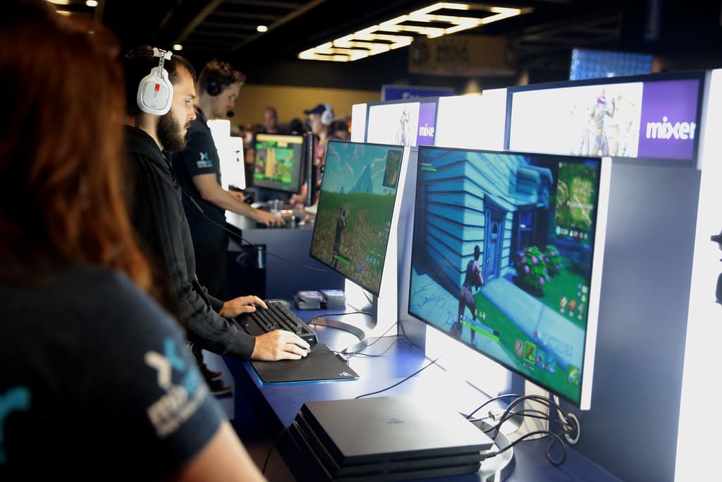 Fortnite, Rocket League Get Hyundai IONIQ 6 for World Cup Collab