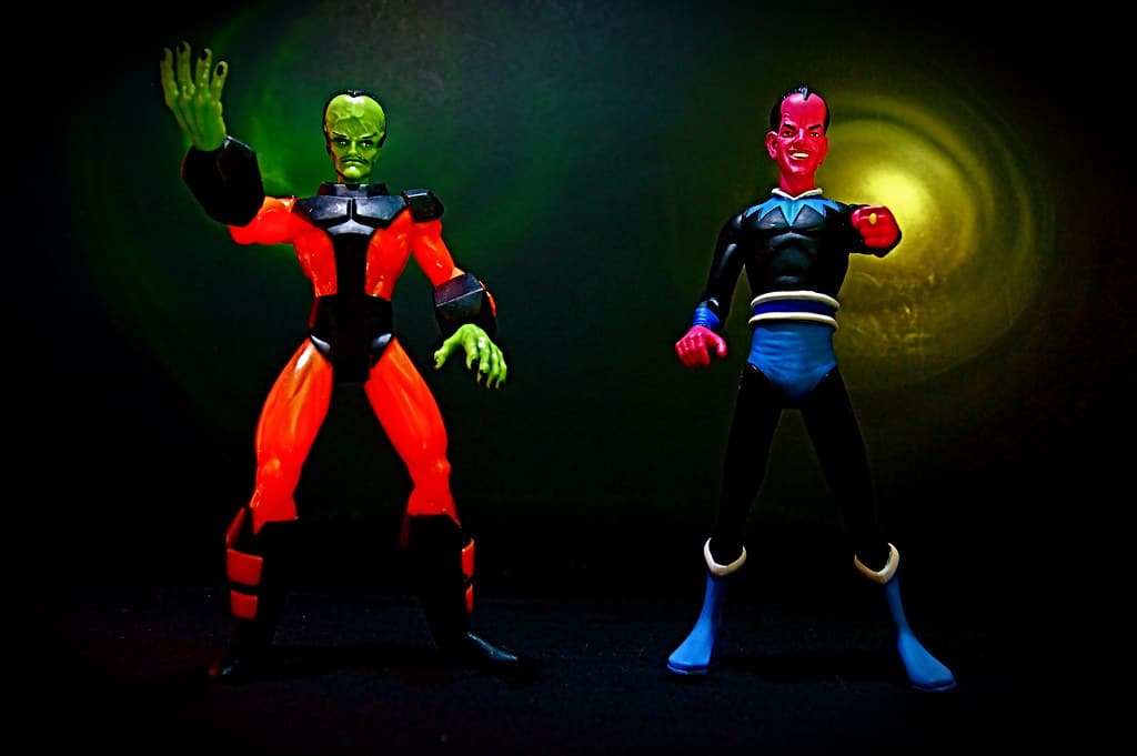 McFarlane's Classic Sinestro Figure Arrives... in 2026