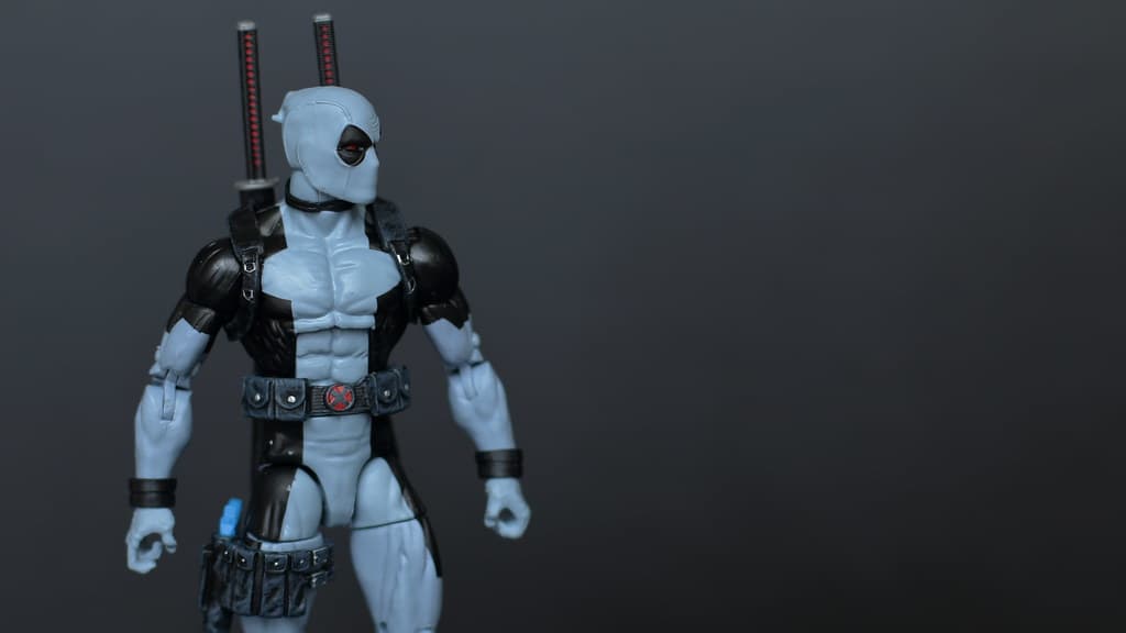 X-Force Deadpool Figure Reveals A Movie Look That Never Was