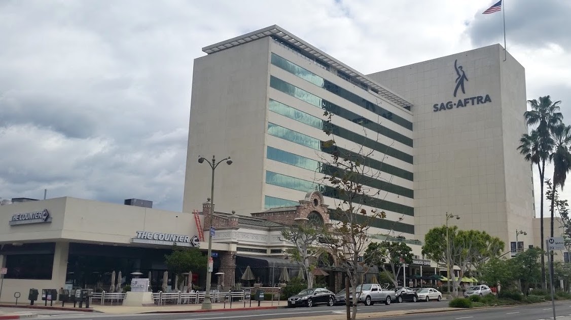 SAG-AFTRA Deal Caps AI Use, Boosts Performers Until 2030